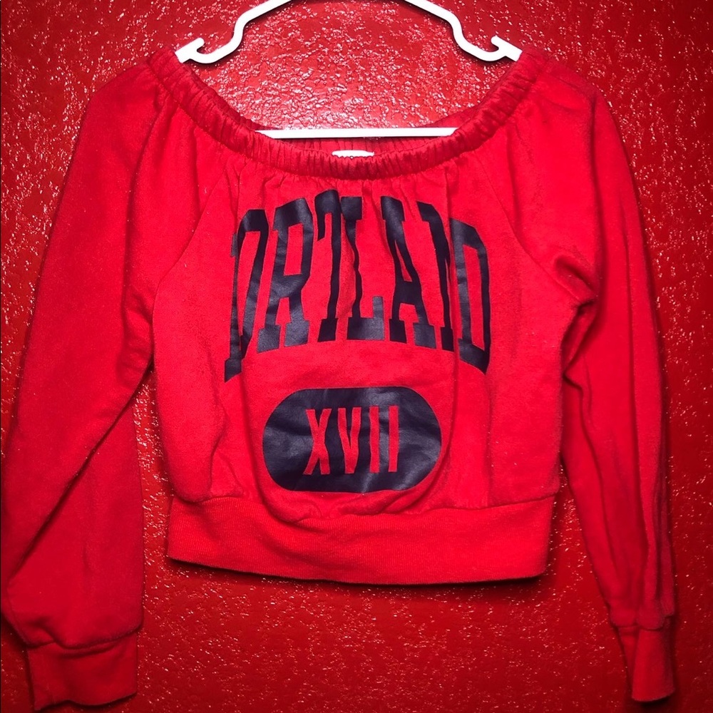Long sleeve crop top